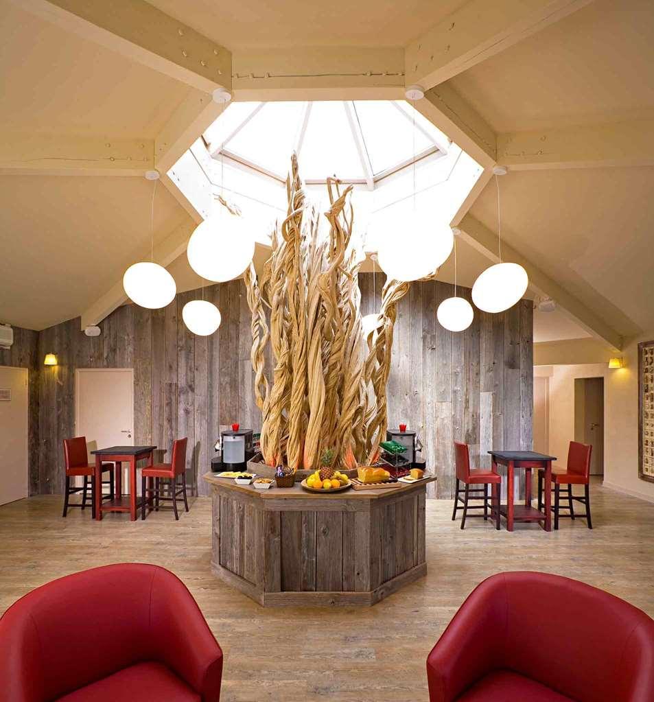 Ibis Styles Cholet Hotel Interior foto