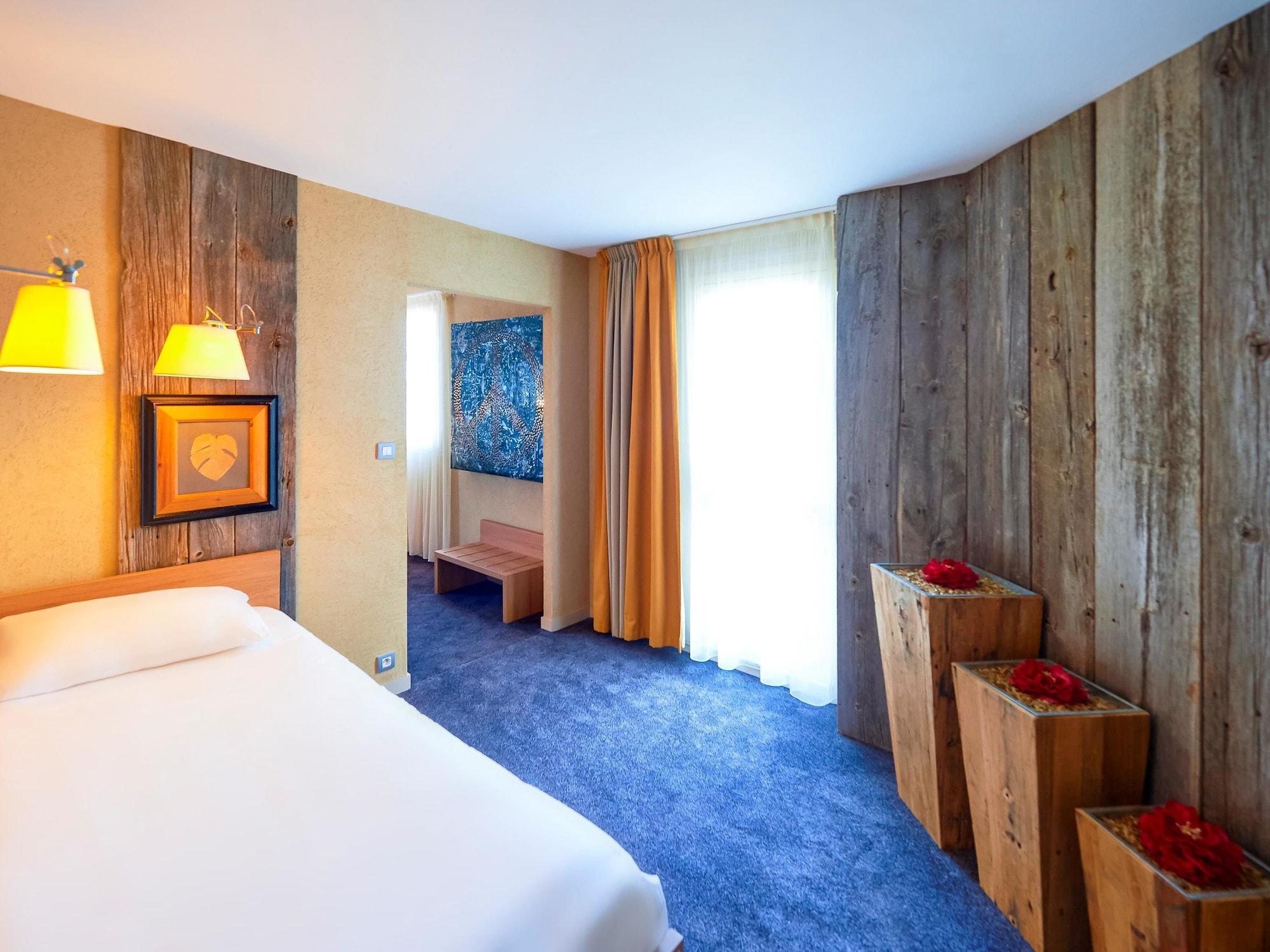 Ibis Styles Cholet Hotel Exterior foto