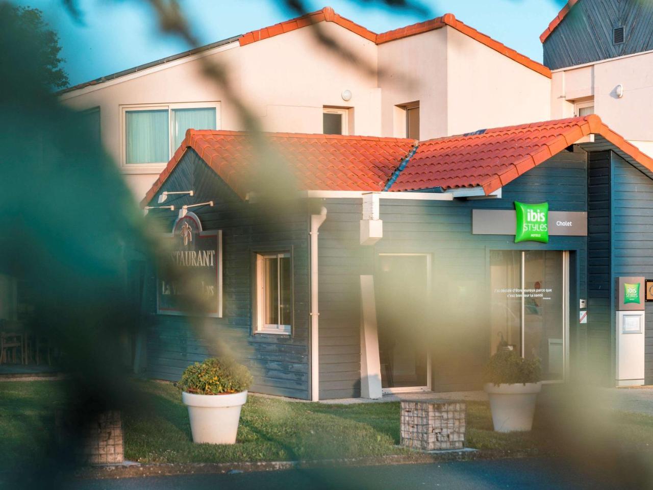 Ibis Styles Cholet Hotel Exterior foto